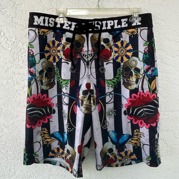 Mister Triple X NWOT Board Shorts Large Mens Rock Star Skull Butterfly Floral - Picture 2 of 6